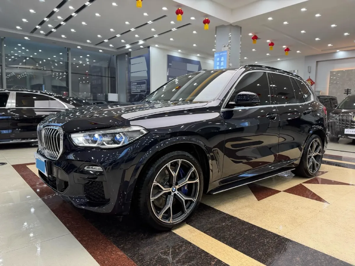2020 BMW X5 3.0T 340HP L6 8AT,autocango,china used car exporter,china ev exporter,chinese used car exporter,chinese used ev exporter