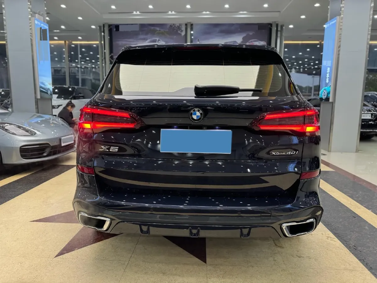 2020 BMW X5 3.0T 340HP L6 8AT,autocango,china used car exporter,china ev exporter,chinese used car exporter,chinese used ev exporter