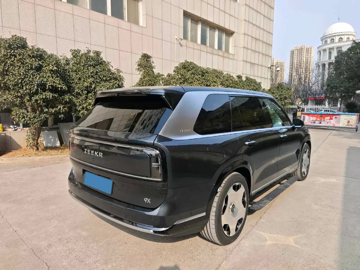 2025 Zeekr 9X 2.0T 279HP L4 1DHT PHEV,autocango,china used car exporter,china ev exporter,chinese used car exporter,chinese used ev exporter
