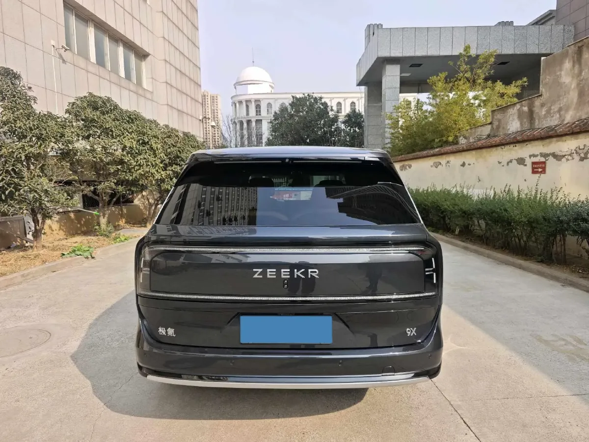 2025 Zeekr 9X 2.0T 279HP L4 1DHT PHEV,autocango,china used car exporter,china ev exporter,chinese used car exporter,chinese used ev exporter