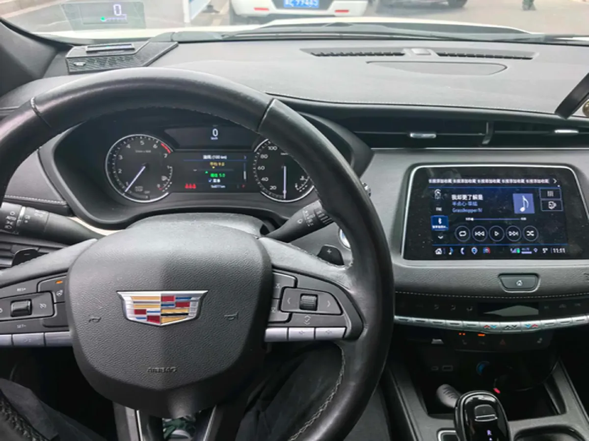 2021 Cadillac XT4 2.0T 237HP L4 9AT,autocango,china used car exporter,china ev exporter,chinese used car exporter,chinese used ev exporter