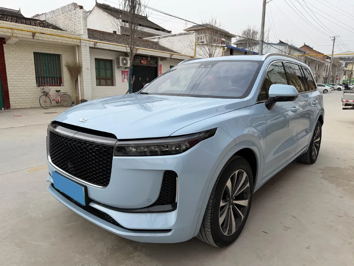 2020 Li ONE Range Extended 131HP REEV 40.5KWH,autocango,china used car exporter,china ev exporter,chinese used car exporter,chinese used ev exporter