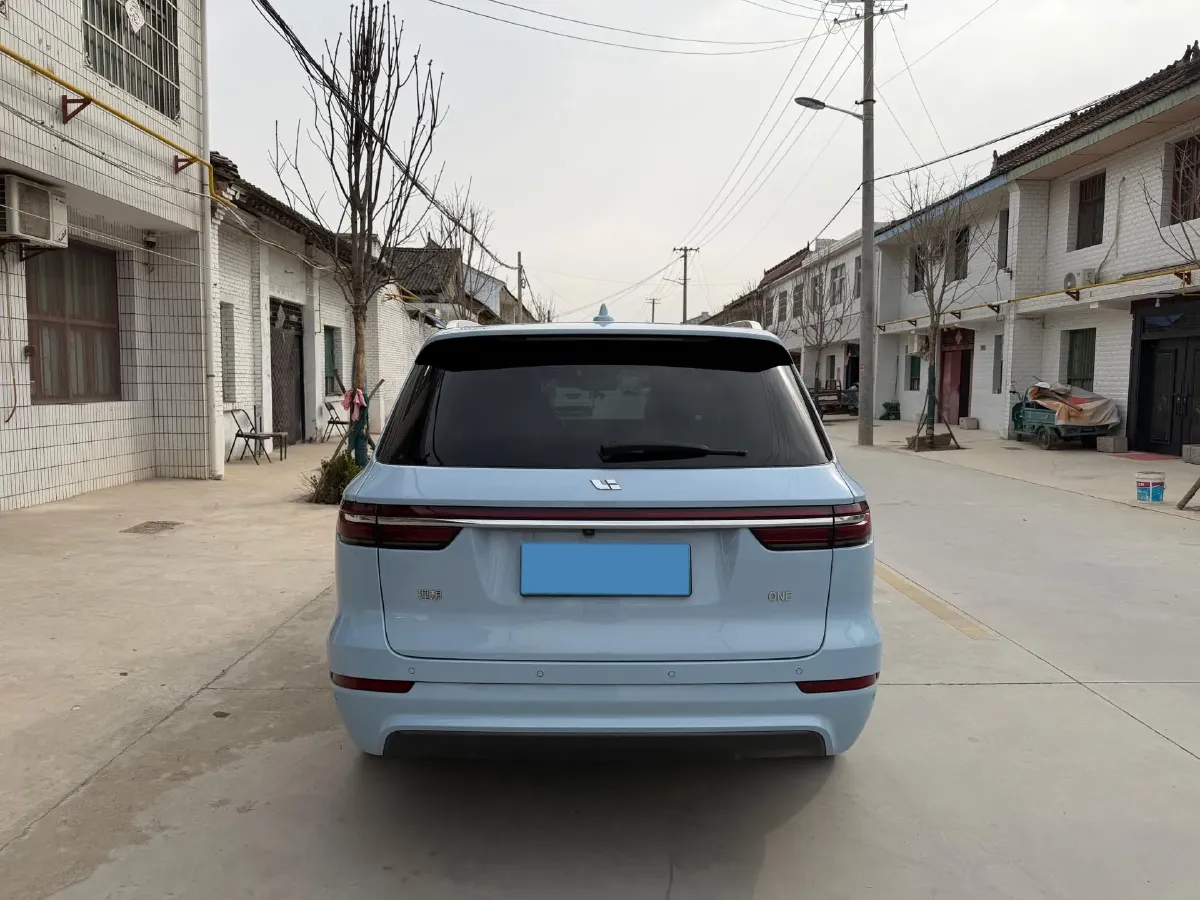2020 Li ONE Range Extended 131HP REEV 40.5KWH,autocango,china used car exporter,china ev exporter,chinese used car exporter,chinese used ev exporter