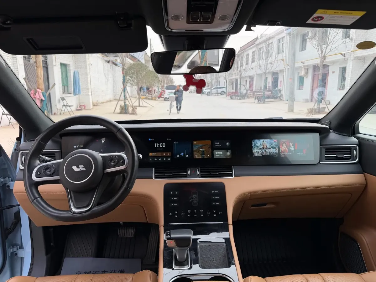 2020 Li ONE Range Extended 131HP REEV 40.5KWH,autocango,china used car exporter,china ev exporter,chinese used car exporter,chinese used ev exporter