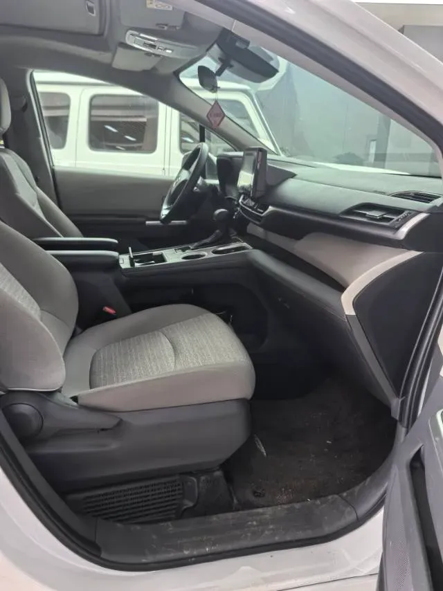 2023 Toyota Sienna 2.5L 189HP L4 E-CVT Hybrid,autocango,china used car exporter,china ev exporter,chinese used car exporter,chinese used ev exporter