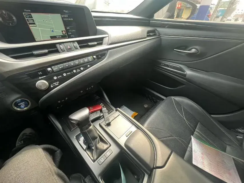 2020 Lexus ES 2.5L 207HP L4 8AT,autocango,china used car exporter,china ev exporter,chinese used car exporter,chinese used ev exporter