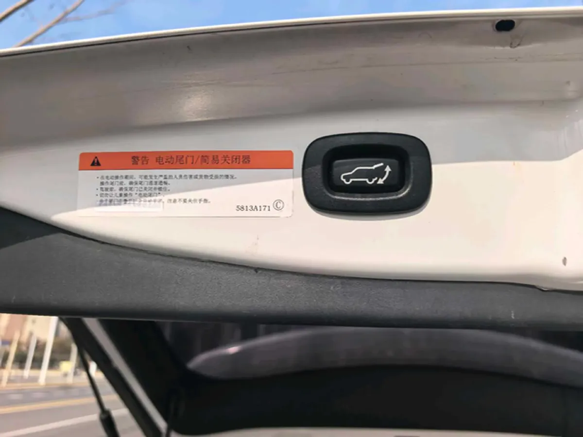 2018 Mitsubishi Outlander 2.4L 192HP L4 CVT,autocango,china used car exporter,china ev exporter,chinese used car exporter,chinese used ev exporter