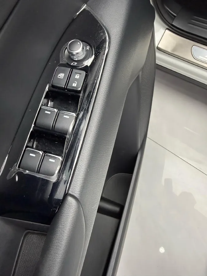 2022 MAXUS XinTu V90 2.0T 150HP L4 6AT,autocango,china used car exporter,china ev exporter,chinese used car exporter,chinese used ev exporter