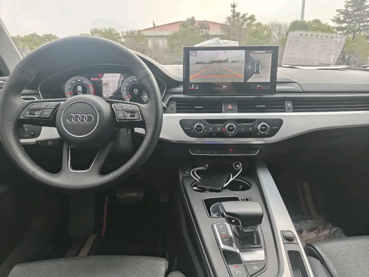 2022 Audi A4L 2.0T 190HP L4 7DCT,autocango,china used car exporter,china ev exporter,chinese used car exporter,chinese used ev exporter