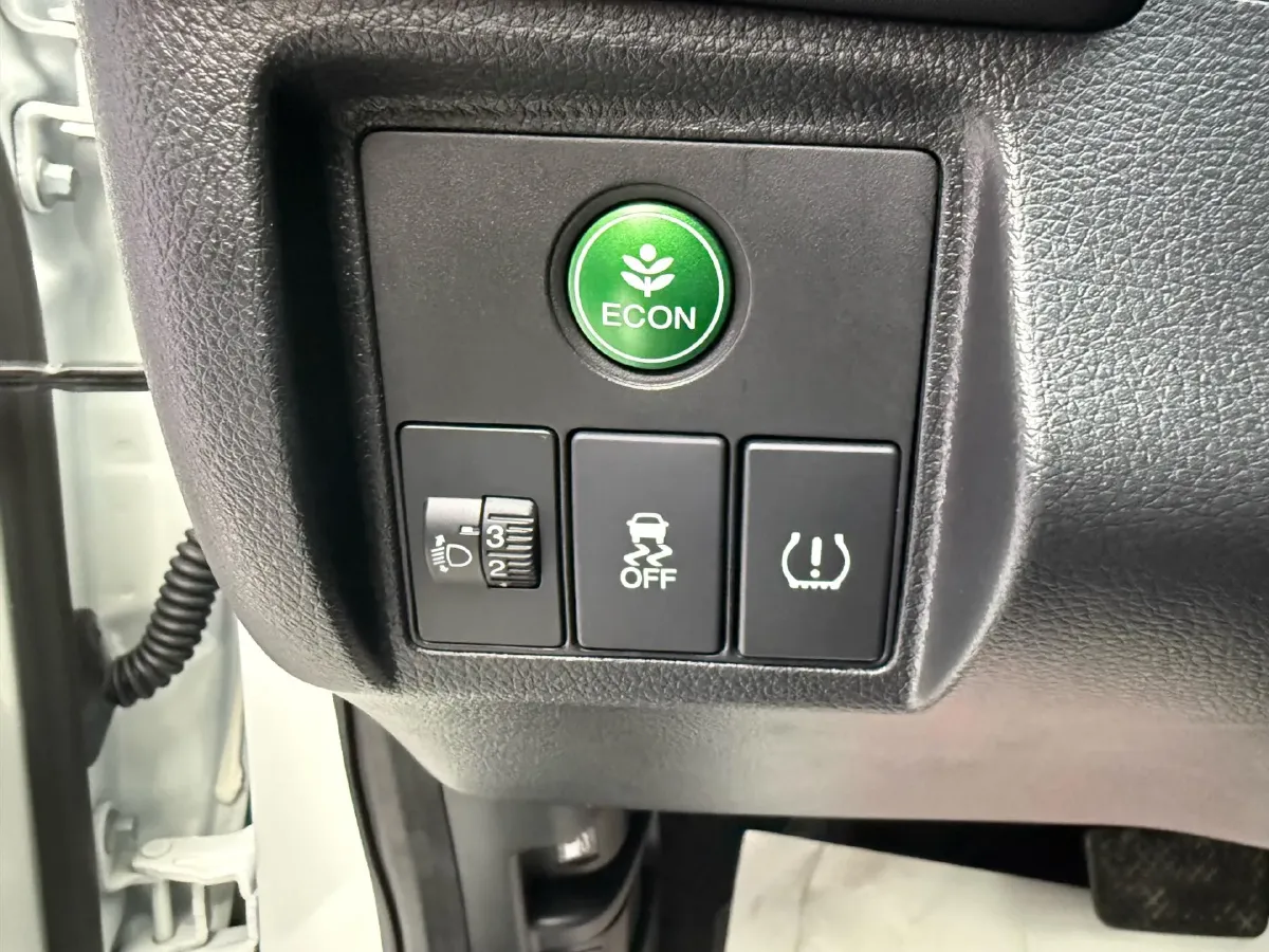 2022 Honda Vezel 1.5L 131HP L4 CVT,autocango,china used car exporter,china ev exporter,chinese used car exporter,chinese used ev exporter