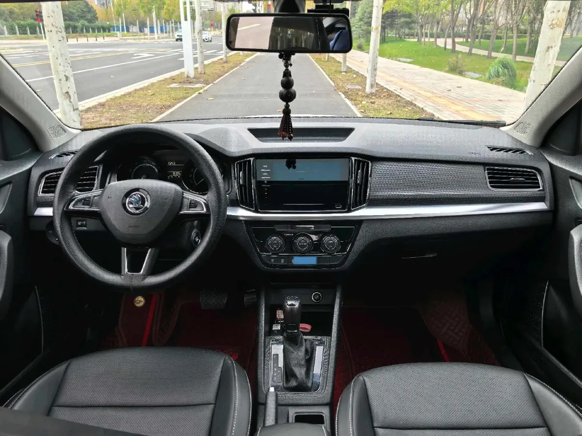 2021 Skoda Kamiq 1.5L 112HP L4 6AT,autocango,china used car exporter,china ev exporter,chinese used car exporter,chinese used ev exporter