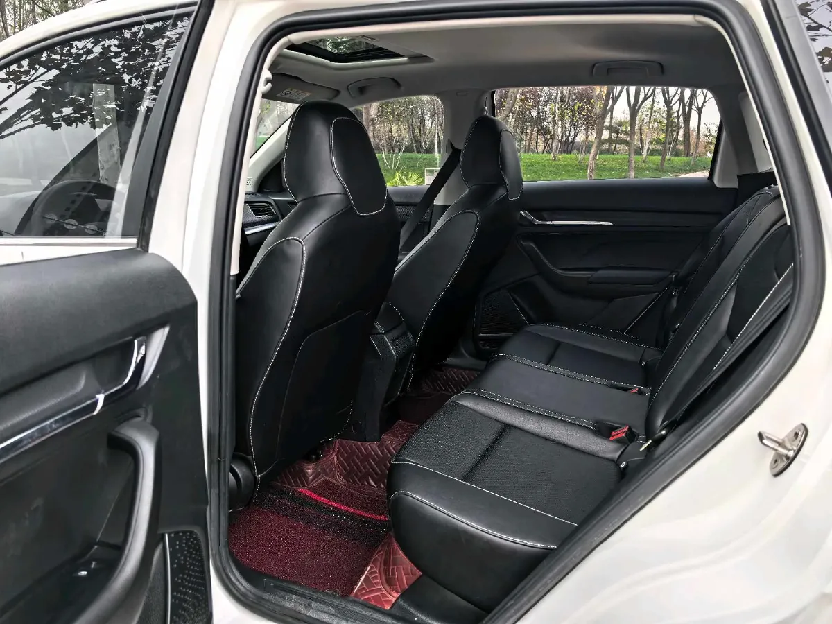 2021 Skoda Kamiq 1.5L 112HP L4 6AT,autocango,china used car exporter,china ev exporter,chinese used car exporter,chinese used ev exporter