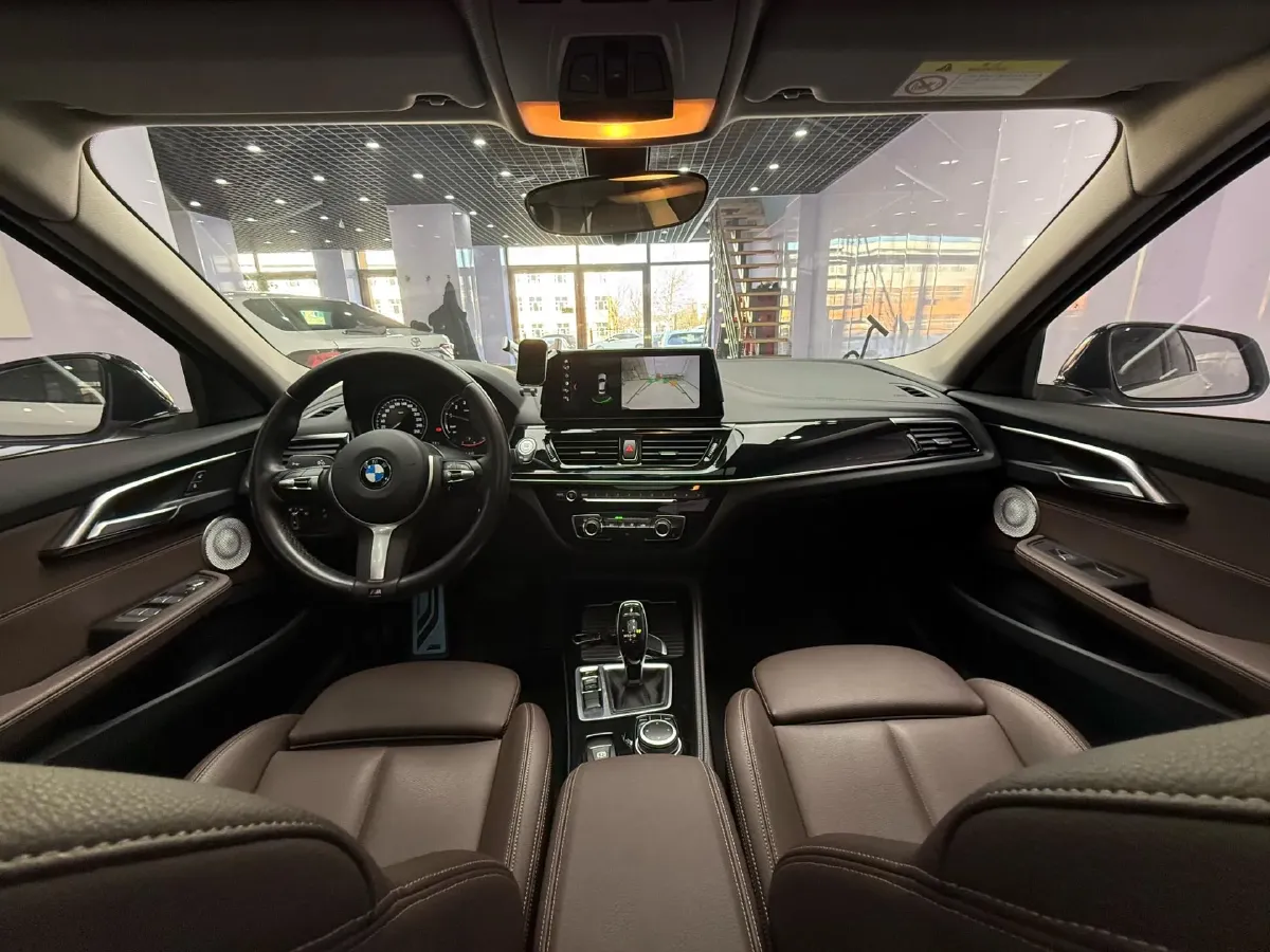 2022 BMW 1 Series 1.5T 140HP L3 7DCT,autocango,china used car exporter,china ev exporter,chinese used car exporter,chinese used ev exporter