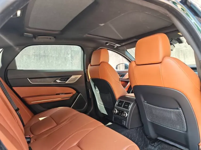 2023 Jaguar XFL 2.0T 300HP L4 8AT,autocango,china used car exporter,china ev exporter,chinese used car exporter,chinese used ev exporter