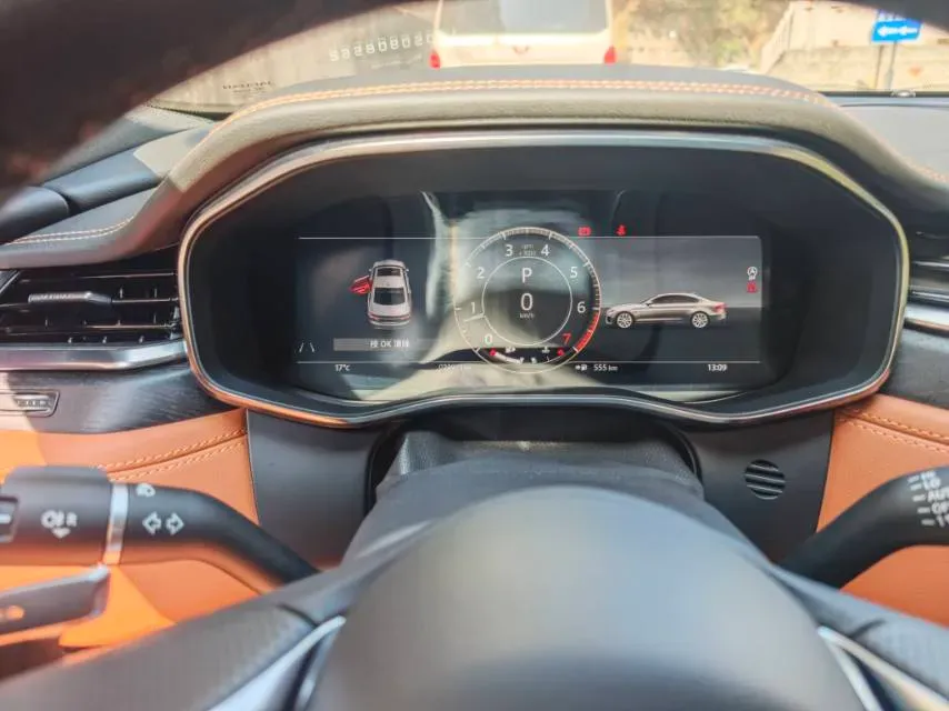 2023 Jaguar XFL 2.0T 300HP L4 8AT,autocango,china used car exporter,china ev exporter,chinese used car exporter,chinese used ev exporter