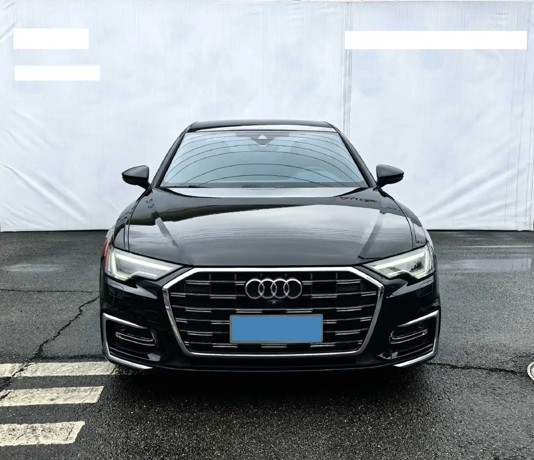 2023 Audi A6L 2.0T 245HP L4 7DCT,autocango,china used car exporter,china ev exporter,chinese used car exporter,chinese used ev exporter