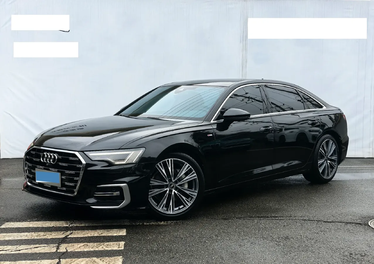 2023 Audi A6L 2.0T 245HP L4 7DCT,autocango,china used car exporter,china ev exporter,chinese used car exporter,chinese used ev exporter