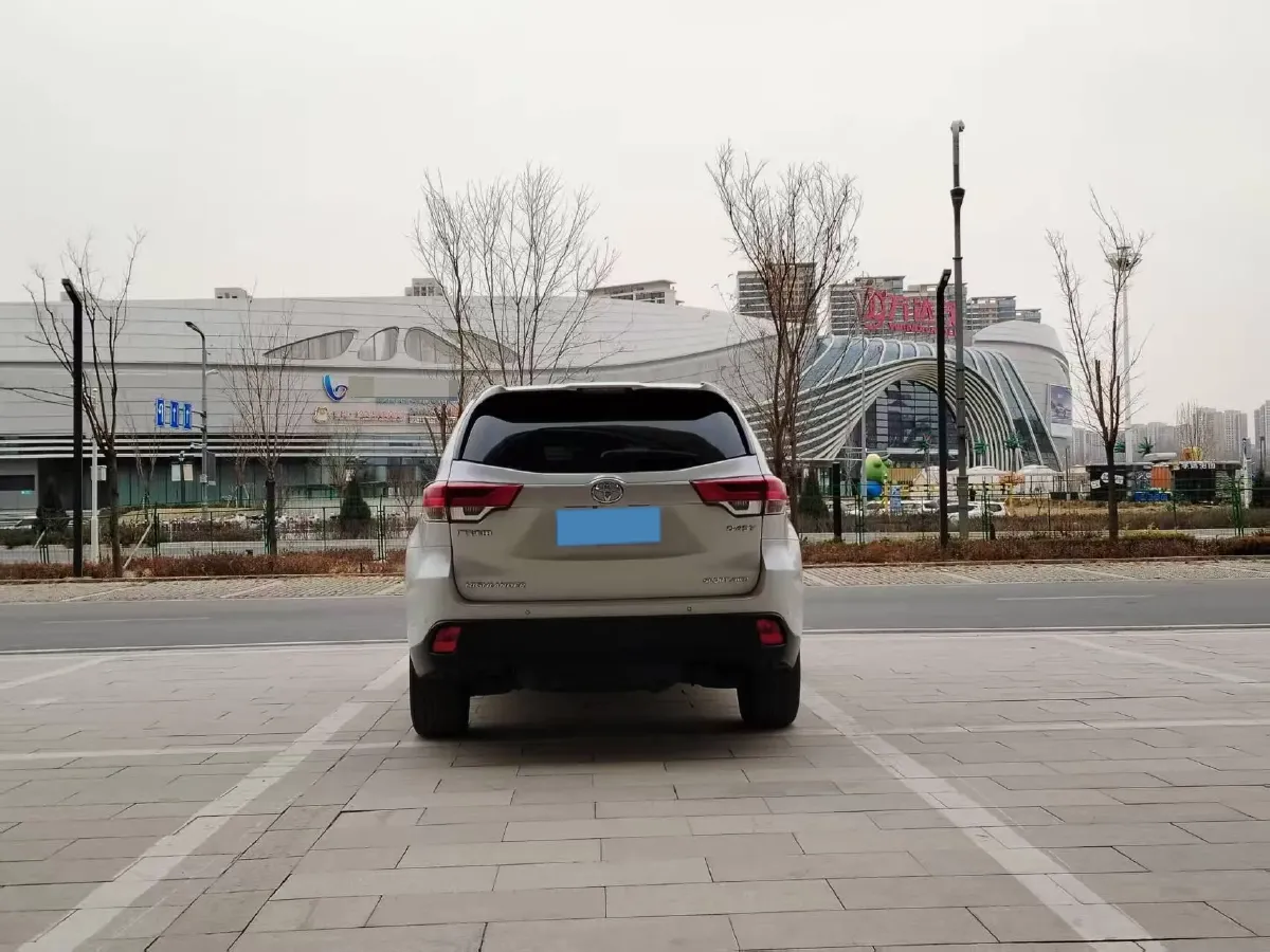 2018 Toyota Highlander 2.0T 220HP L4 6AT,autocango,china used car exporter,china ev exporter,chinese used car exporter,chinese used ev exporter