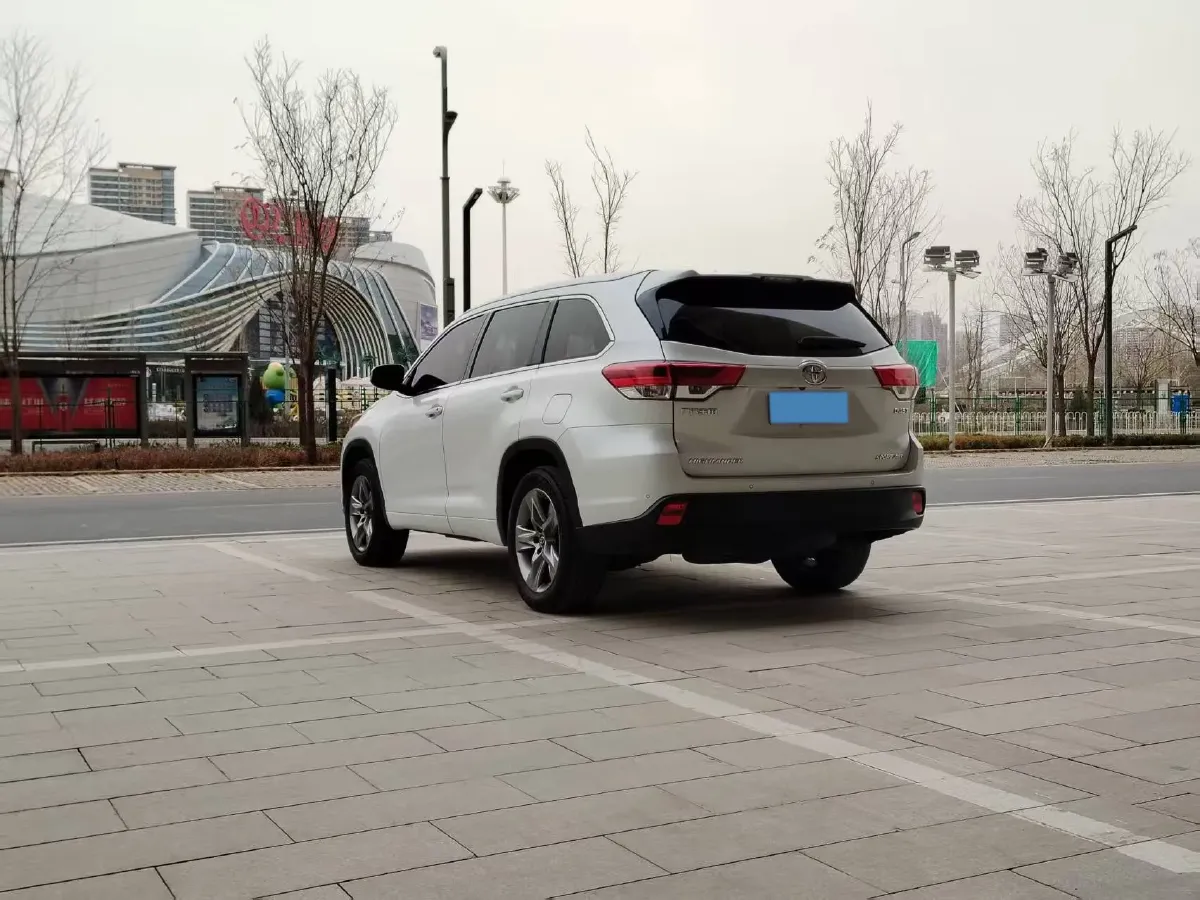 2018 Toyota Highlander 2.0T 220HP L4 6AT,autocango,china used car exporter,china ev exporter,chinese used car exporter,chinese used ev exporter