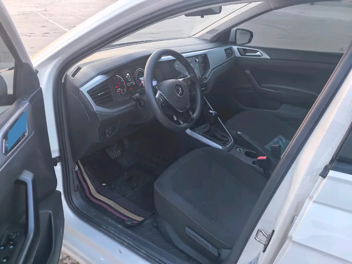 2023 Volkswagen Polo 1.5L 113HP L4 6AT,autocango,china used car exporter,china ev exporter,chinese used car exporter,chinese used ev exporter