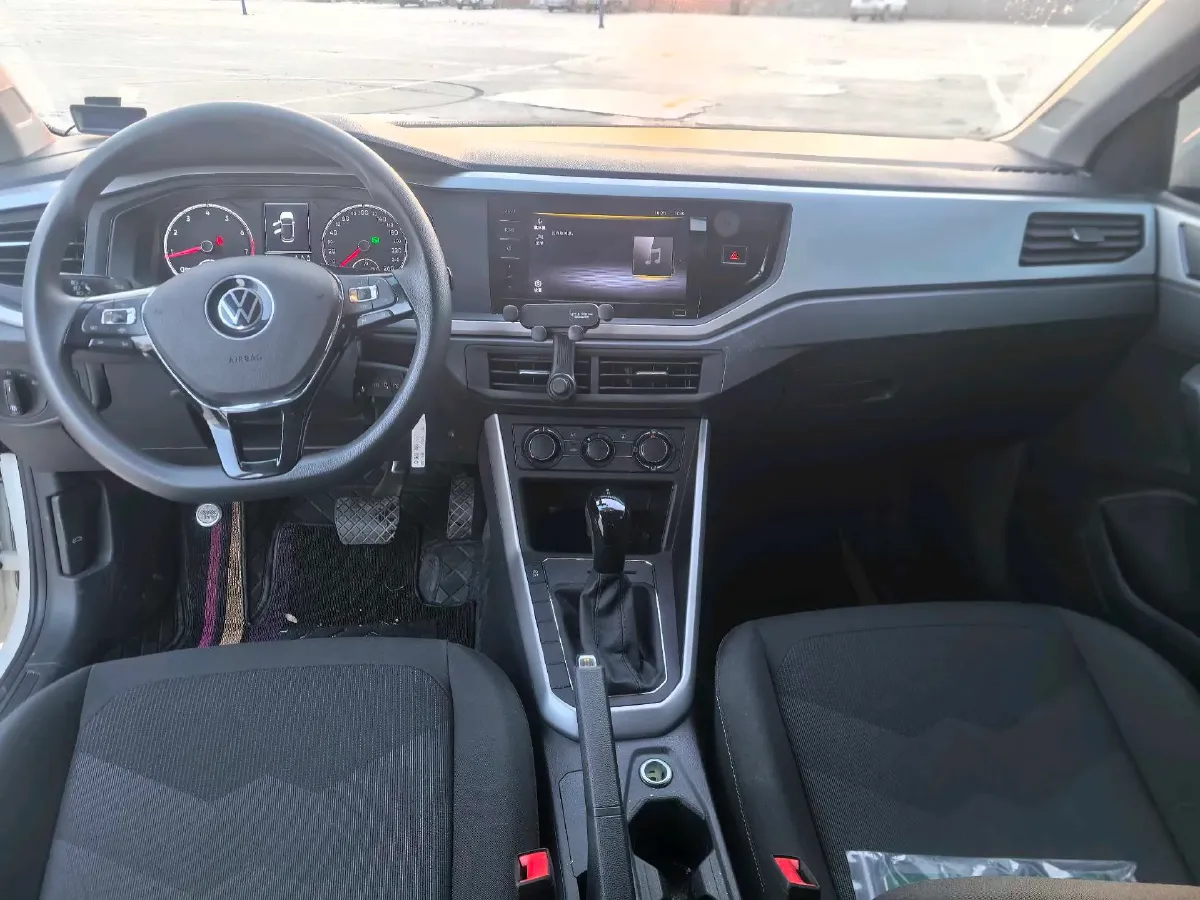 2023 Volkswagen Polo 1.5L 113HP L4 6AT,autocango,china used car exporter,china ev exporter,chinese used car exporter,chinese used ev exporter