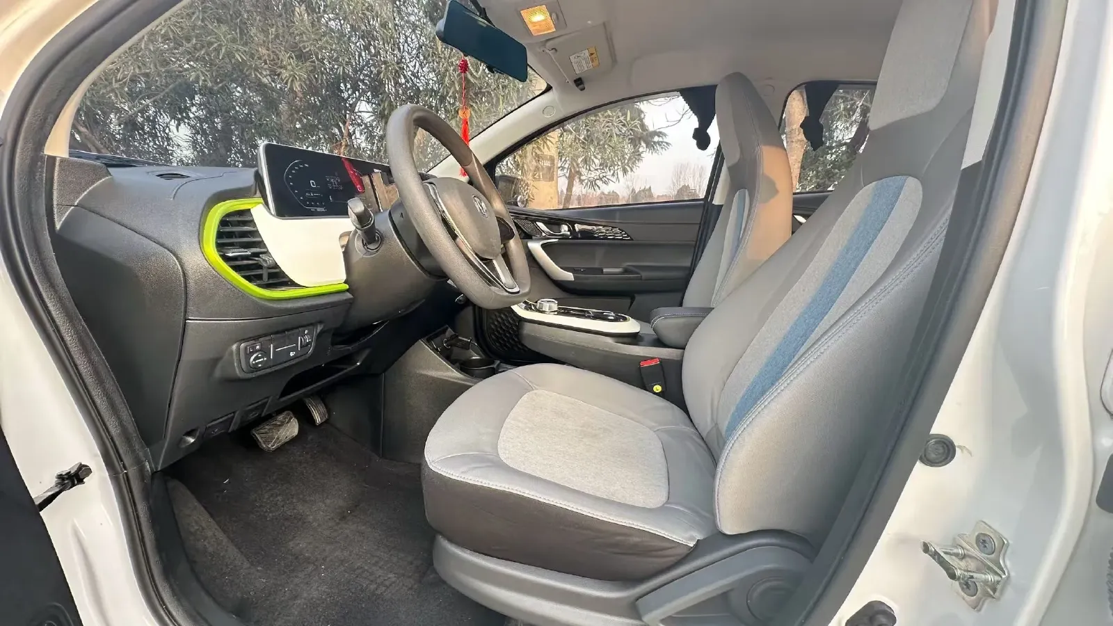 2022 ChangAn BenBen E-Star BEV 32.2KWH,autocango,china used car exporter,china ev exporter,chinese used car exporter,chinese used ev exporter