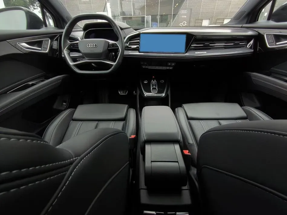 2024 Audi Q4 e-tron BEV 84.8KWH,autocango,china used car exporter,china ev exporter,chinese used car exporter,chinese used ev exporter