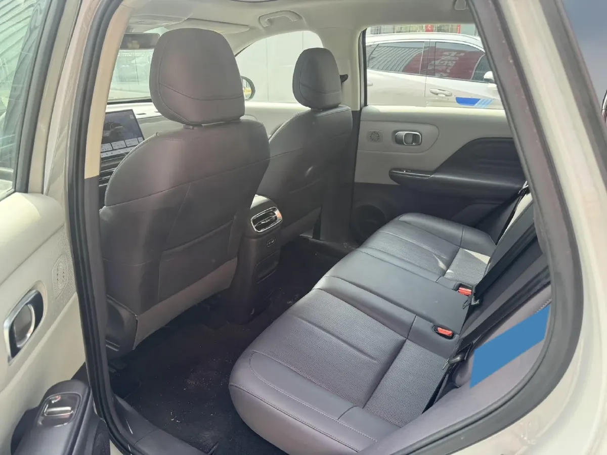 2025 Leapmotor B10 BEV 56.2KWH,autocango,china used car exporter,china ev exporter,chinese used car exporter,chinese used ev exporter