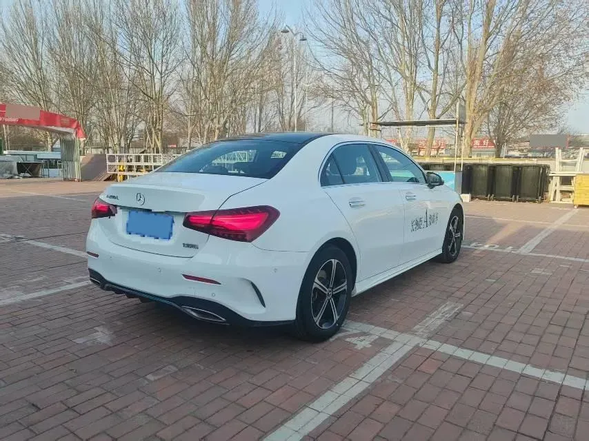 2024 Mercedes-Benz A Class 1.3T 163HP L4 7DCT,autocango,china used car exporter,china ev exporter,chinese used car exporter,chinese used ev exporter