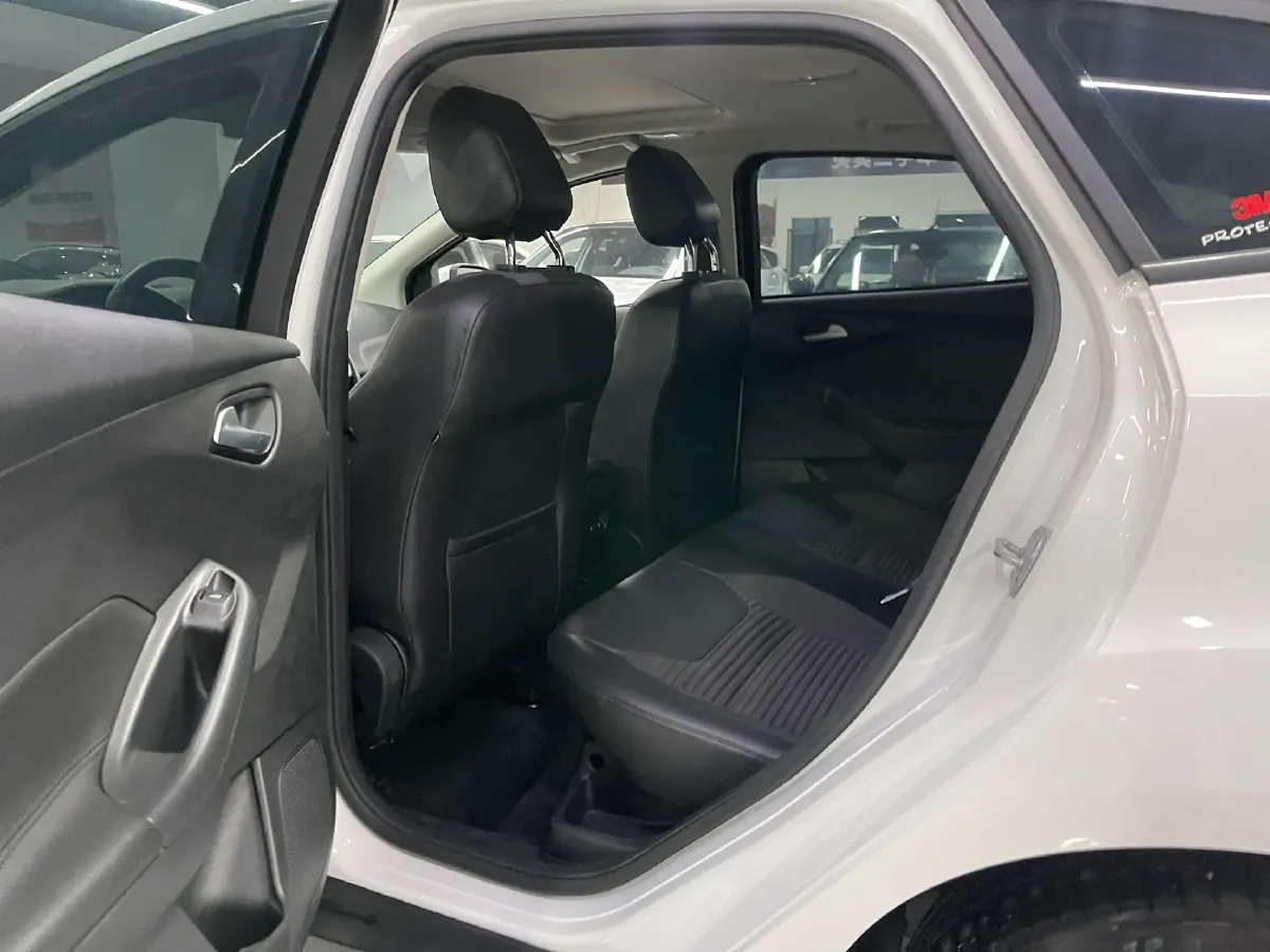 2018 Ford Focus 1.6L 125HP L4 6DCT,autocango,china used car exporter,china ev exporter,chinese used car exporter,chinese used ev exporter