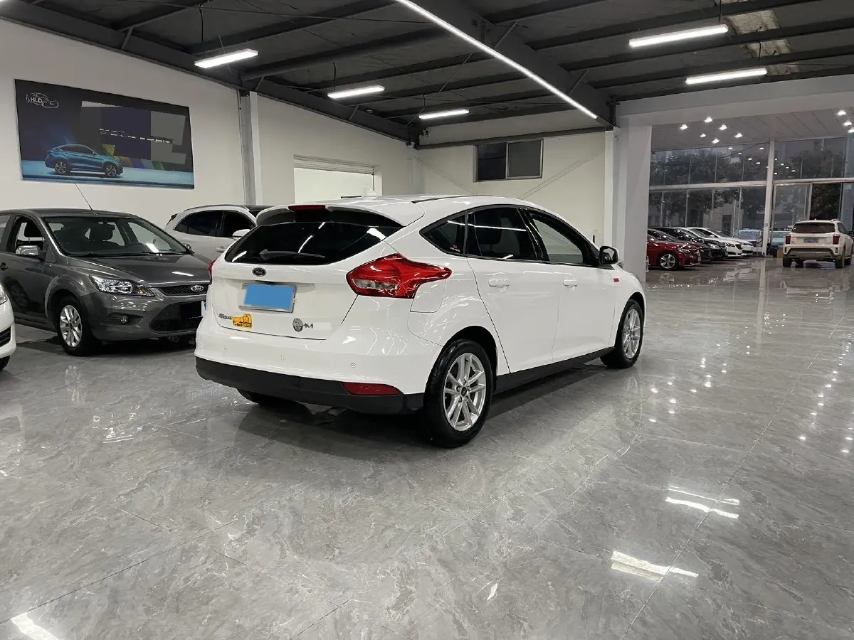 2018 Ford Focus 1.6L 125HP L4 6DCT,autocango,china used car exporter,china ev exporter,chinese used car exporter,chinese used ev exporter