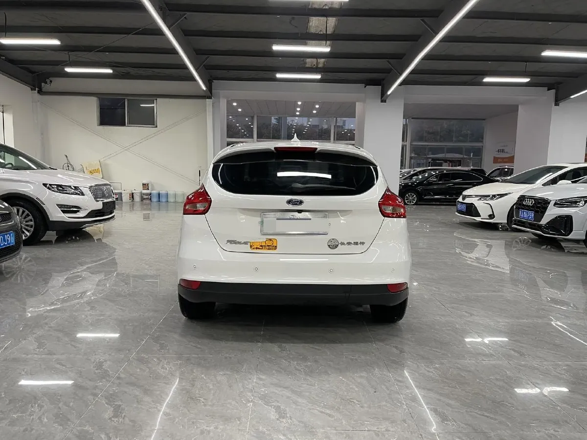 2018 Ford Focus 1.6L 125HP L4 6DCT,autocango,china used car exporter,china ev exporter,chinese used car exporter,chinese used ev exporter