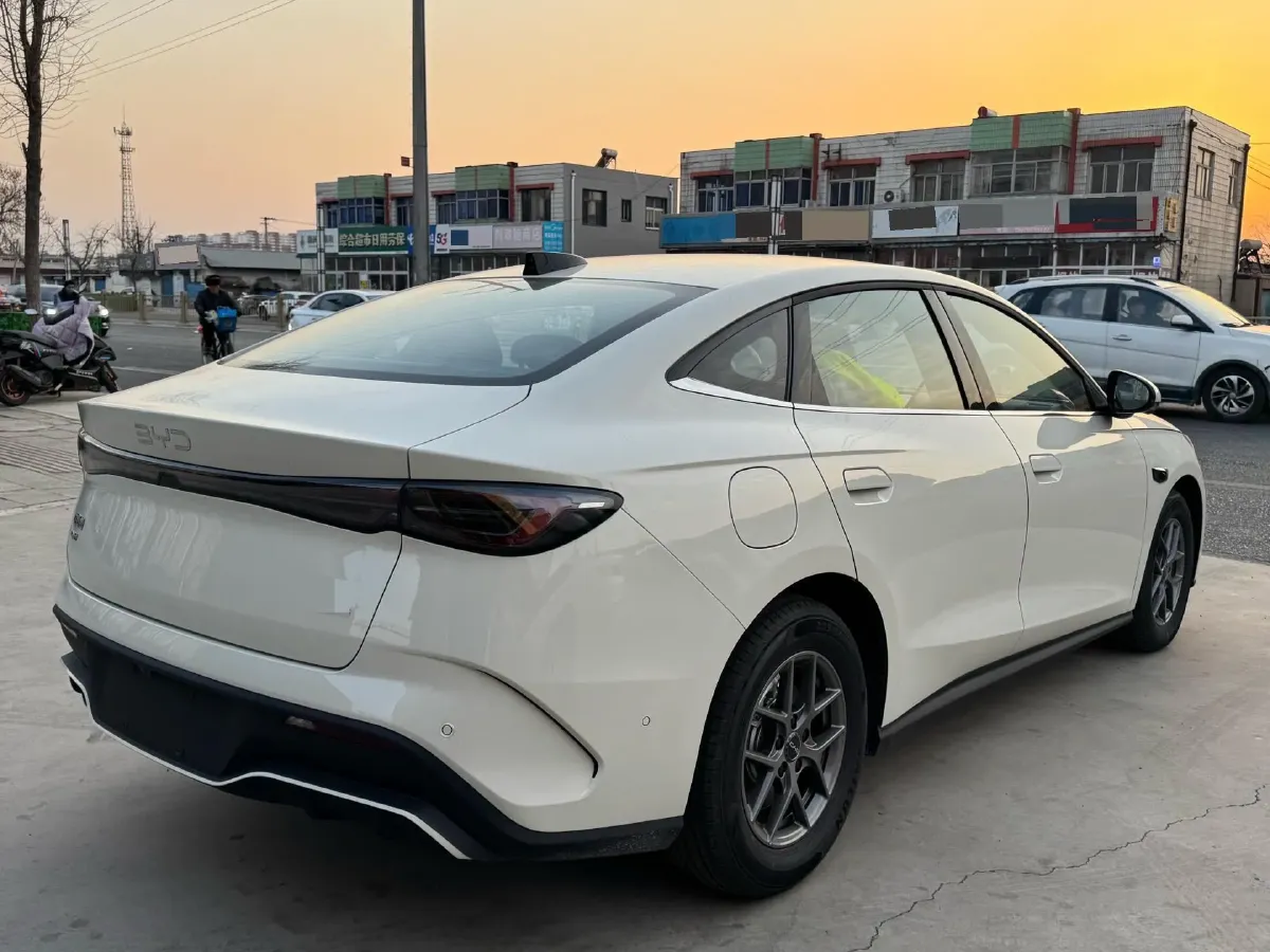 2025 BYD Seal06 1.5L 101HP L4 E-CVT PHEV 10.08KWH,autocango,china used car exporter,china ev exporter,chinese used car exporter,chinese used ev exporter