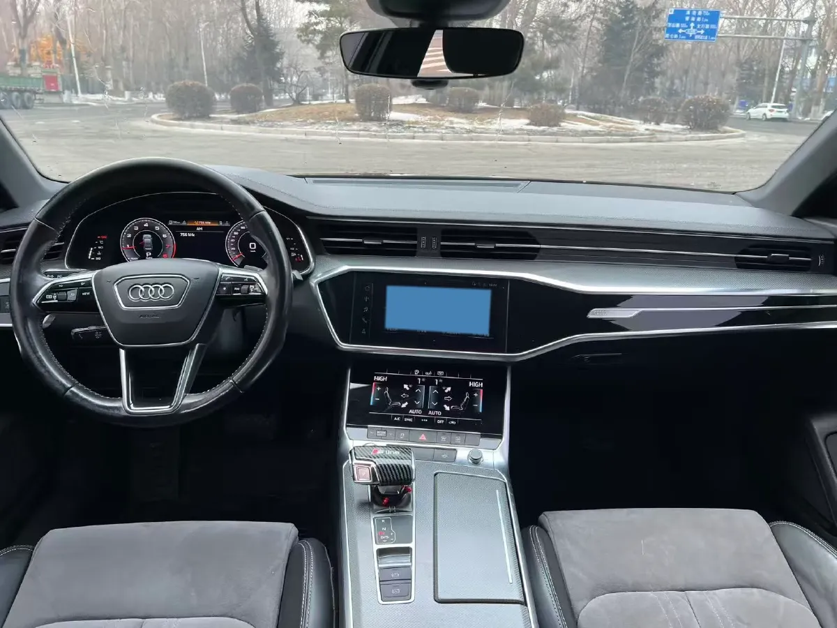 2020 Audi A6L 2.0T 224HP L4 7DCT,autocango,china used car exporter,china ev exporter,chinese used car exporter,chinese used ev exporter