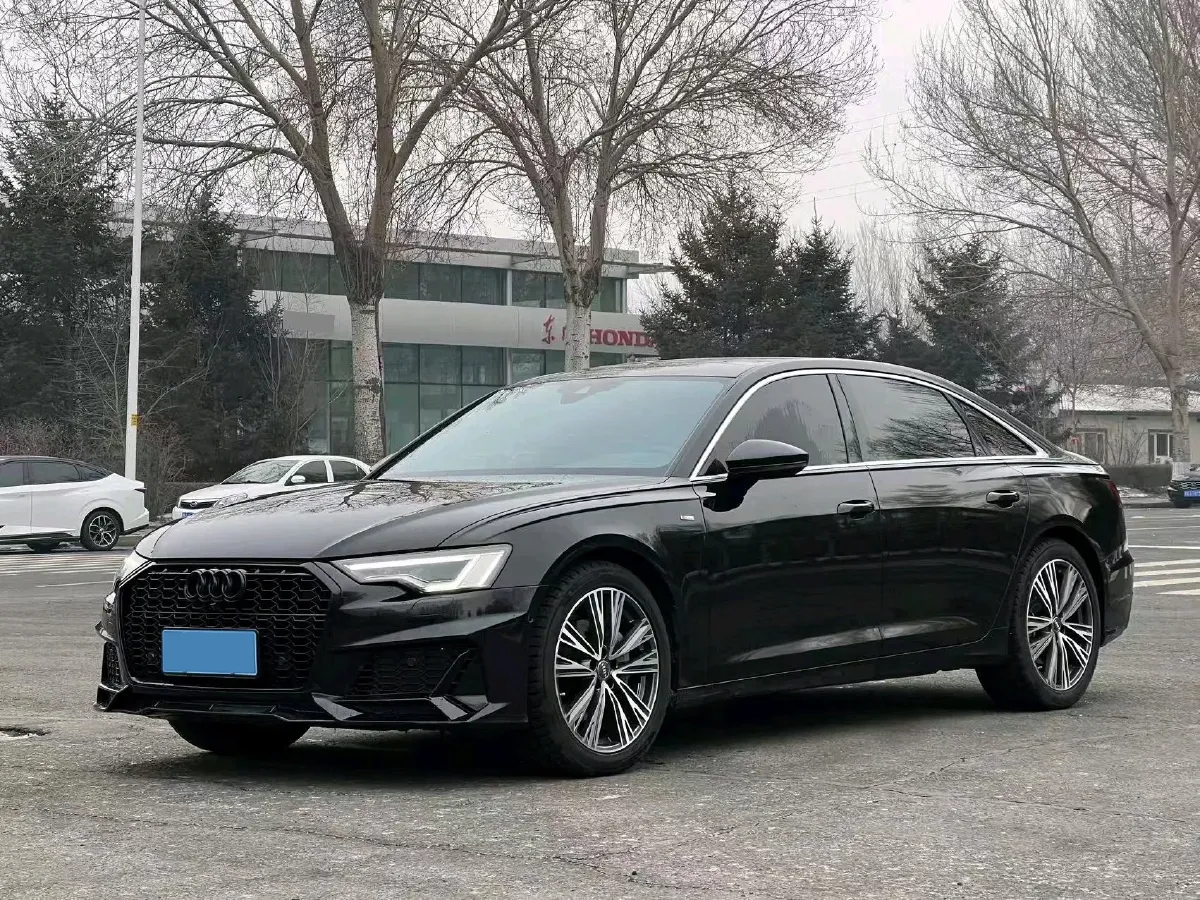 2021 Audi A6L 2.0T 224HP L4 7DCT,autocango,china used car exporter,china ev exporter,chinese used car exporter,chinese used ev exporter