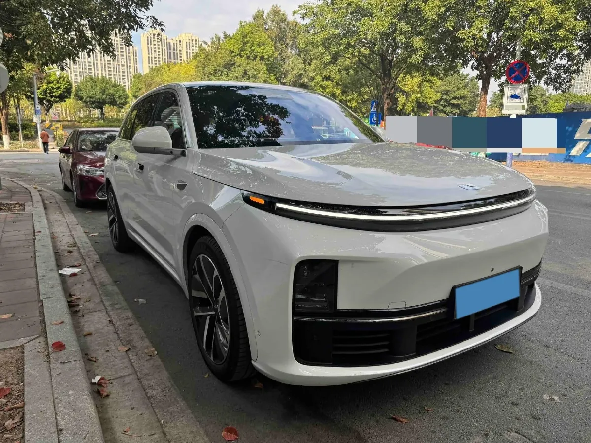 2023 Li L7 Range Extended 154HP REEV 40.9KWH,autocango,china used car exporter,china ev exporter,chinese used car exporter,chinese used ev exporter