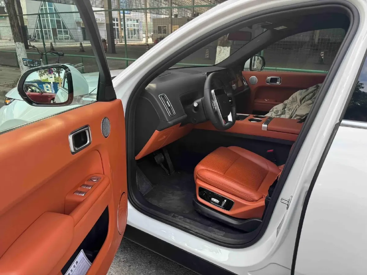 2023 Li L7 Range Extended 154HP REEV 40.9KWH,autocango,china used car exporter,china ev exporter,chinese used car exporter,chinese used ev exporter