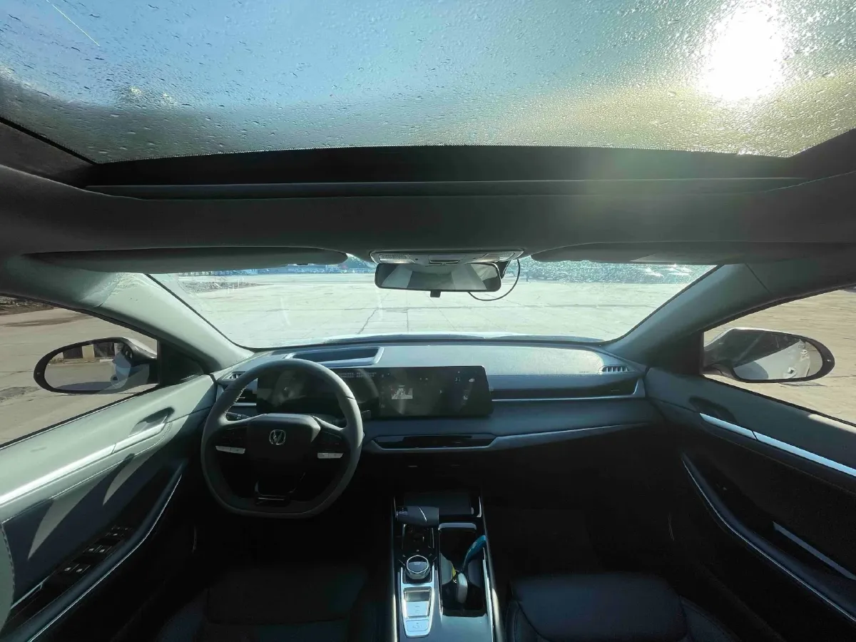 2024 ChangAn Raeton Plus 1.5T 188HP L4 7DCT,autocango,china used car exporter,china ev exporter,chinese used car exporter,chinese used ev exporter