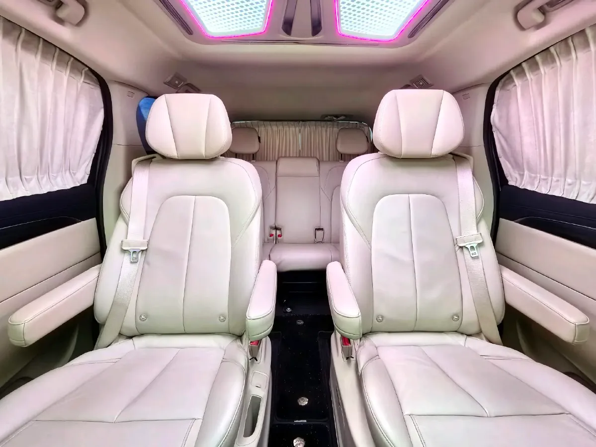 2023 Buick GL8 2.0T 237HP L4 9AT,autocango,china used car exporter,china ev exporter,chinese used car exporter,chinese used ev exporter