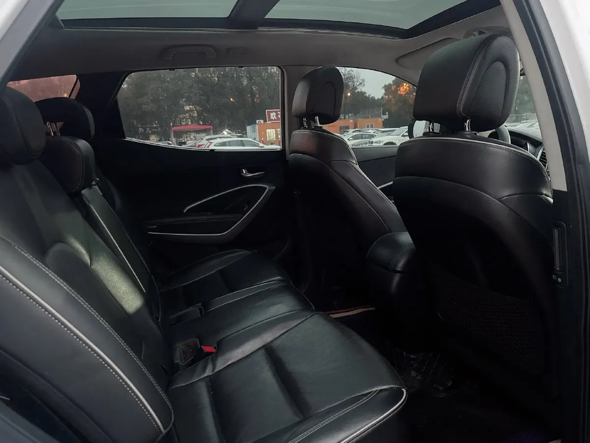 2017 Hyundai Santafe 2.0T 245HP L4 6AT,autocango,china used car exporter,china ev exporter,chinese used car exporter,chinese used ev exporter