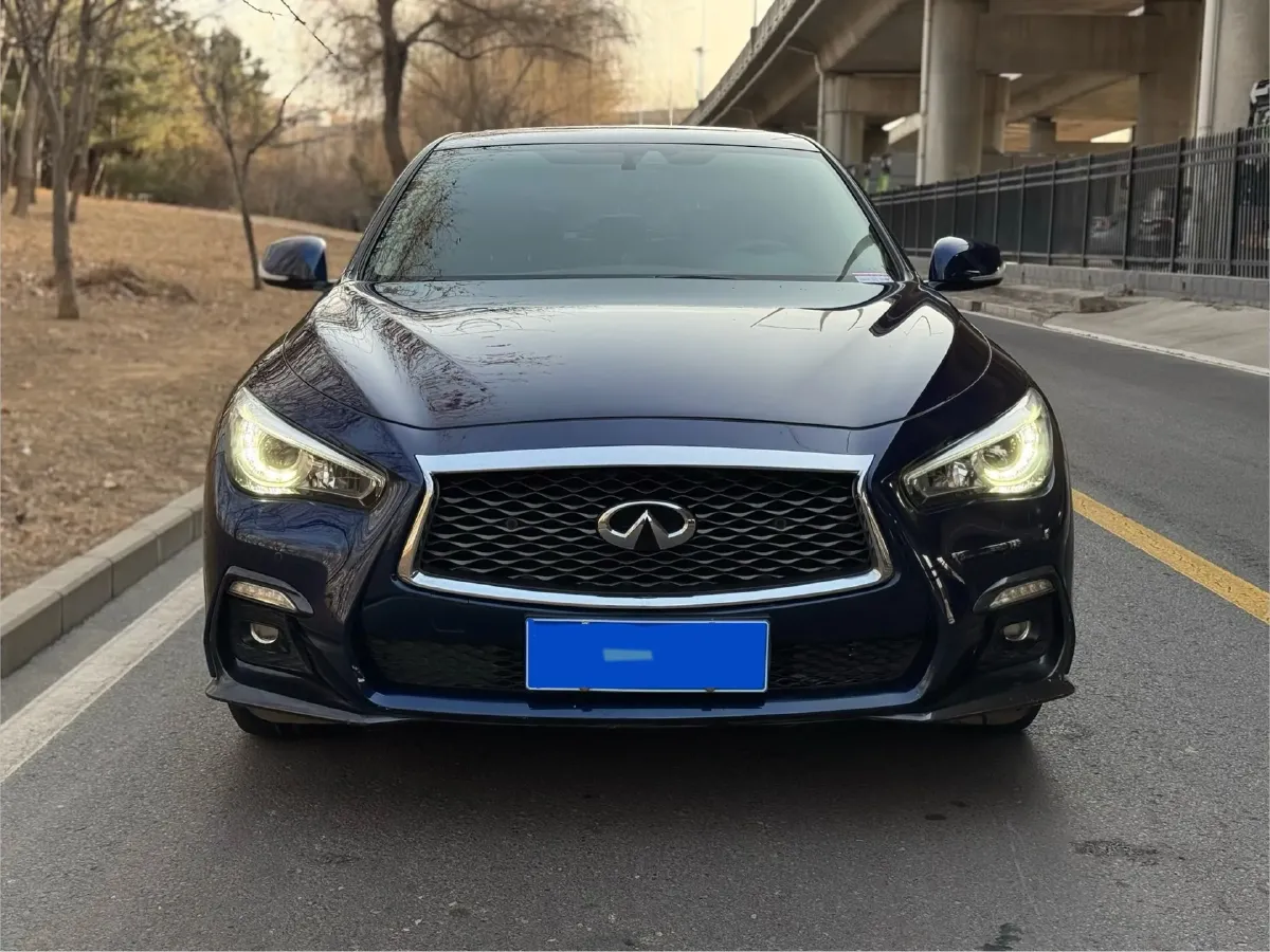 2018 Mercedes-Benz B Class 2.0T 211HP L4 7DCT,autocango,china used car exporter,china ev exporter,chinese used car exporter,chinese used ev exporter