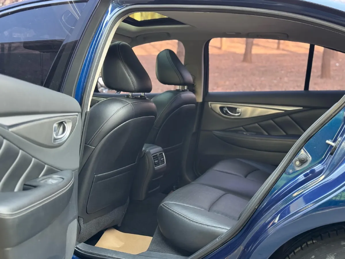 2018 Mercedes-Benz B Class 2.0T 211HP L4 7DCT,autocango,china used car exporter,china ev exporter,chinese used car exporter,chinese used ev exporter