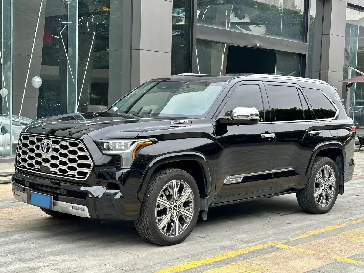 2023 HongQi H5 1.8T 197HP L4 8AT,autocango,china used car exporter,china ev exporter,chinese used car exporter,chinese used ev exporter