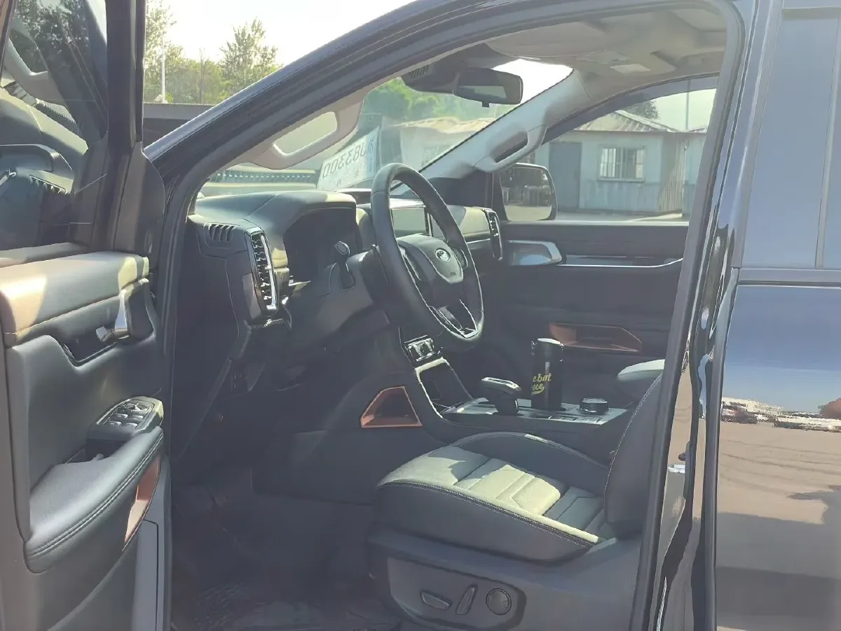 2023 Ford Ranger 2.3T 258HP L4 8AT,autocango,china used car exporter,china ev exporter,chinese used car exporter,chinese used ev exporter