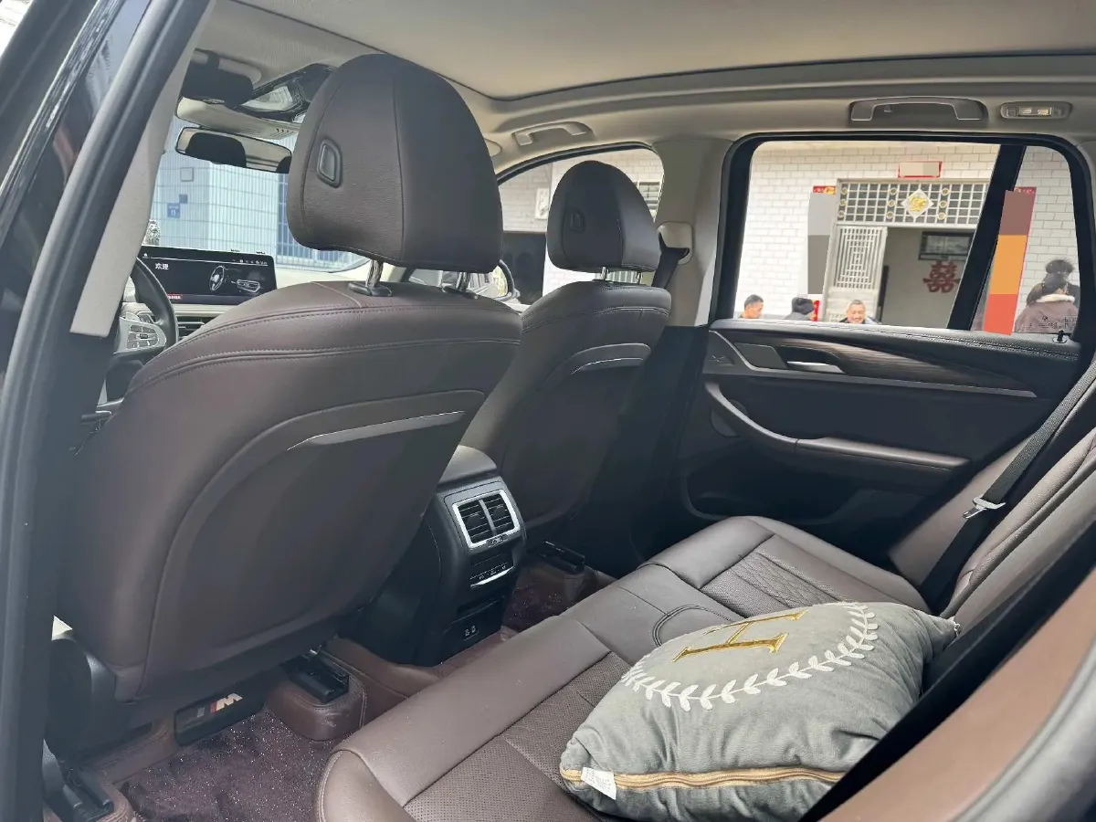 2023 BMW X3 2.0T 245HP L4 8AT,autocango,china used car exporter,china ev exporter,chinese used car exporter,chinese used ev exporter