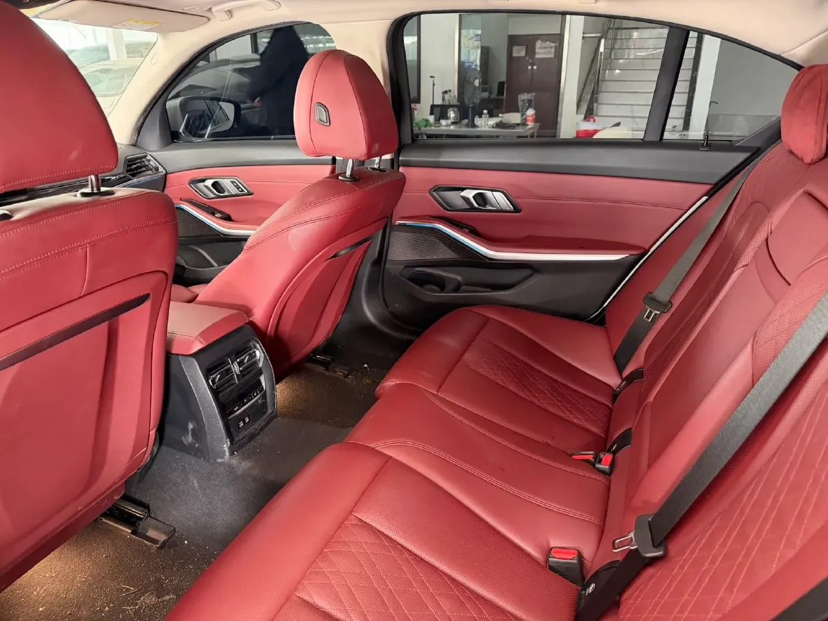 2024 BMW i3 BEV 70KWH,autocango,china used car exporter,china ev exporter,chinese used car exporter,chinese used ev exporter