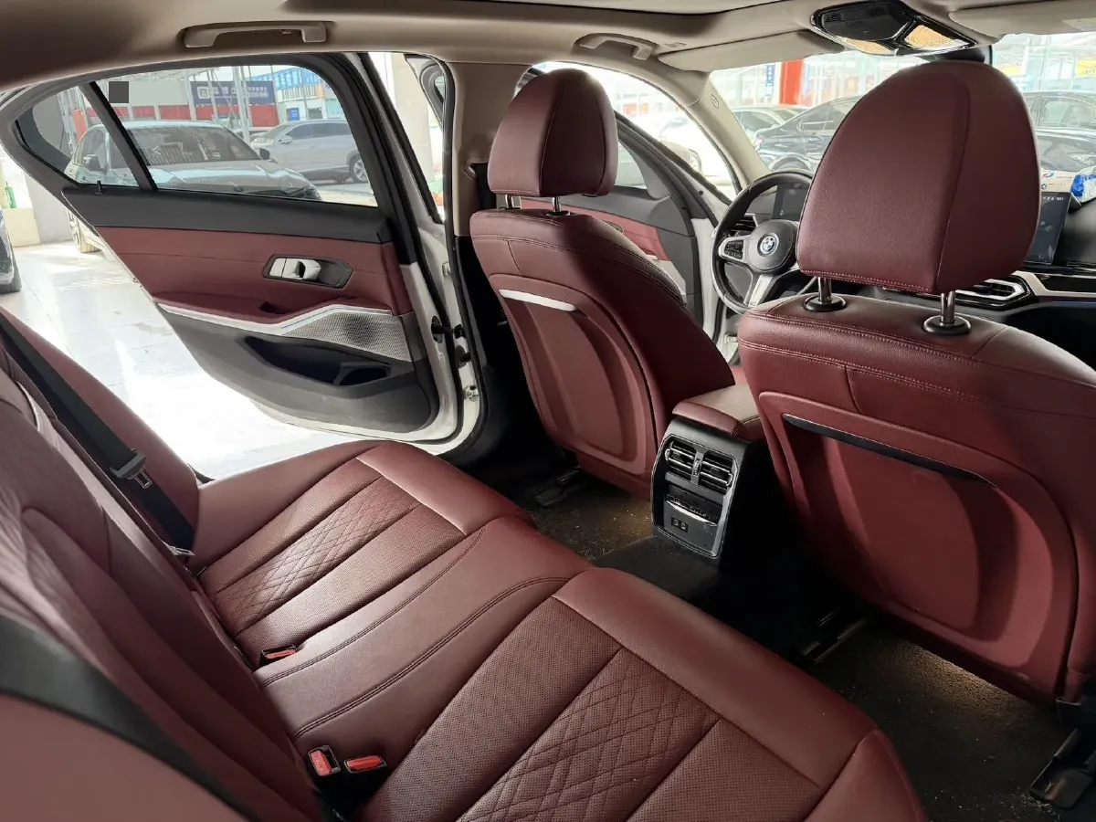 2024 BMW i3 BEV 70KWH,autocango,china used car exporter,china ev exporter,chinese used car exporter,chinese used ev exporter