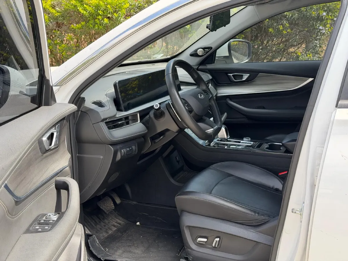 2022 ChangAn CS75 Plus 1.5T 178HP L4 6AT,autocango,china used car exporter,china ev exporter,chinese used car exporter,chinese used ev exporter