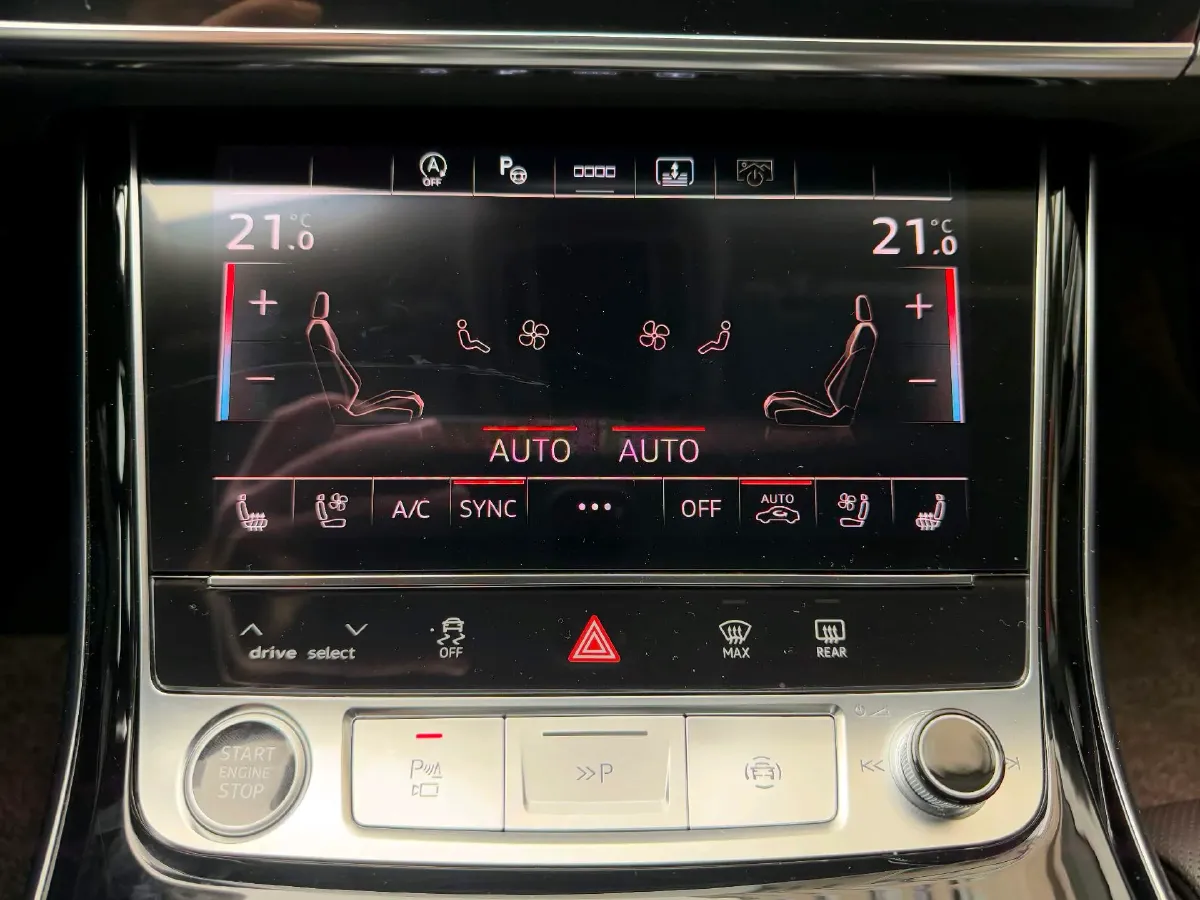 2024 Audi A8 3.0T 286HP V6 8AT,autocango,china used car exporter,china ev exporter,chinese used car exporter,chinese used ev exporter