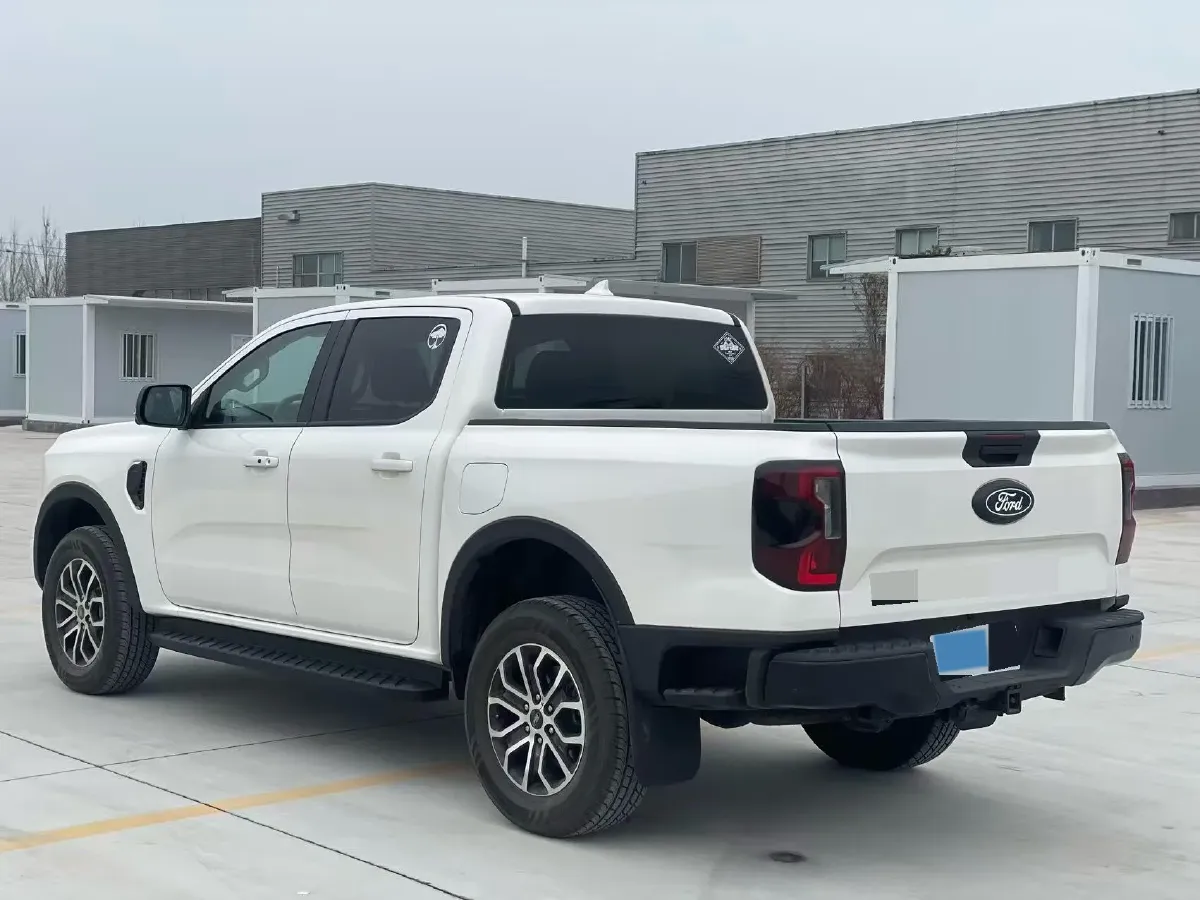 2023 Ford Ranger 2.3T 258HP L4 8AT,autocango,china used car exporter,china ev exporter,chinese used car exporter,chinese used ev exporter